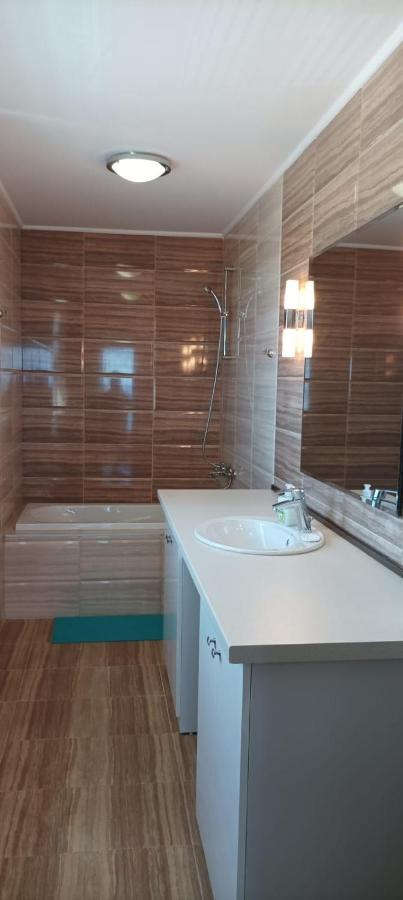 Апартаменты Swan Bay Complex Черноморец Экстерьер фото