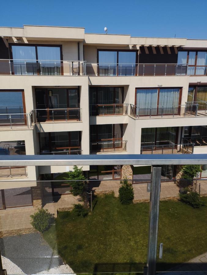 Апартаменты Swan Bay Complex Черноморец Экстерьер фото