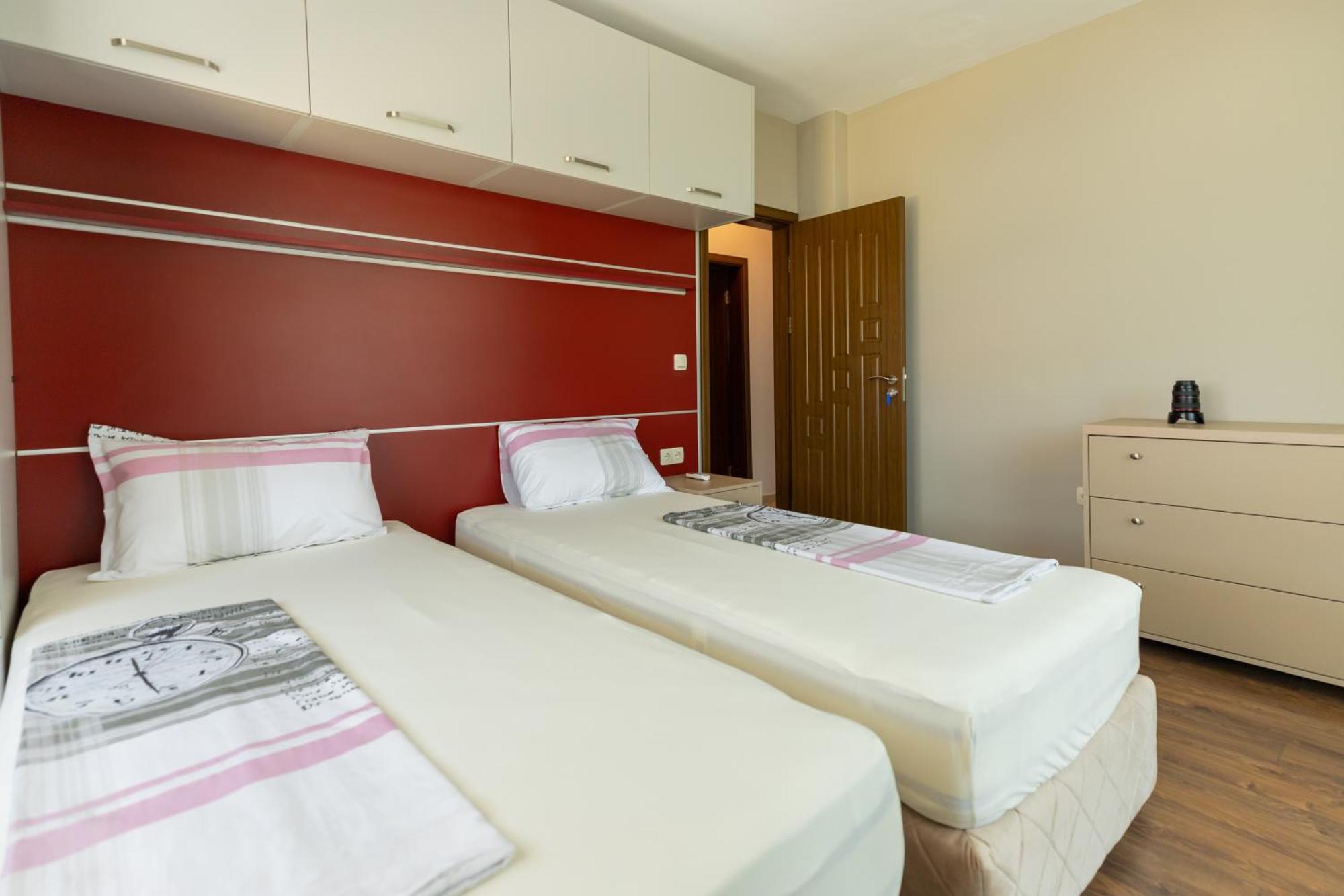 Апартаменты Swan Bay Complex Черноморец Экстерьер фото